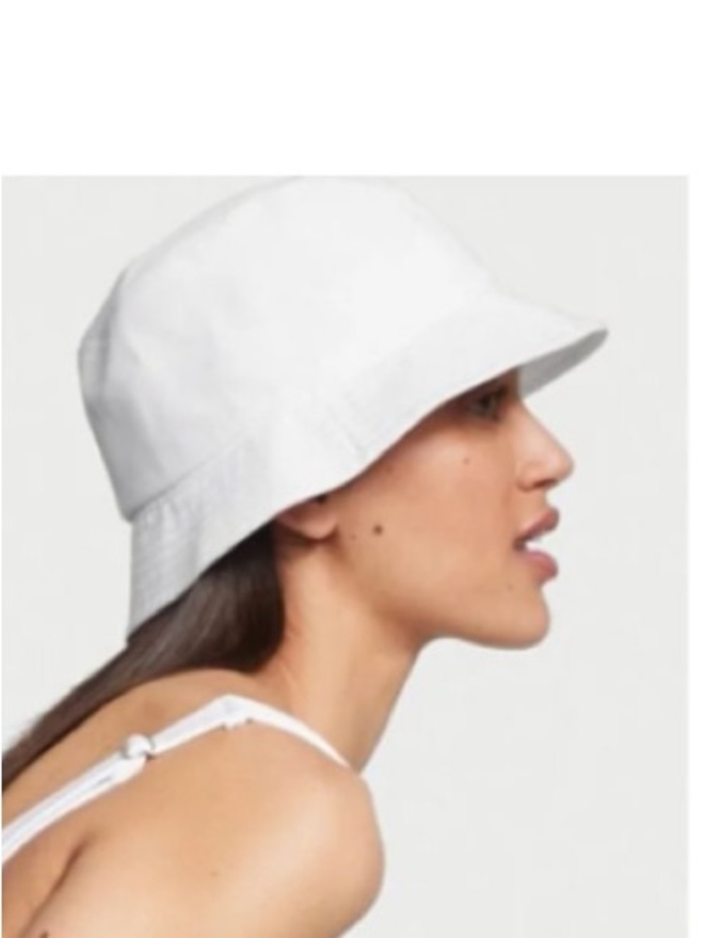 NEW!VICTORIA'S SECRET SWIM!
Bucket Hat WHITE! One size fits Most! Rare! NWT!